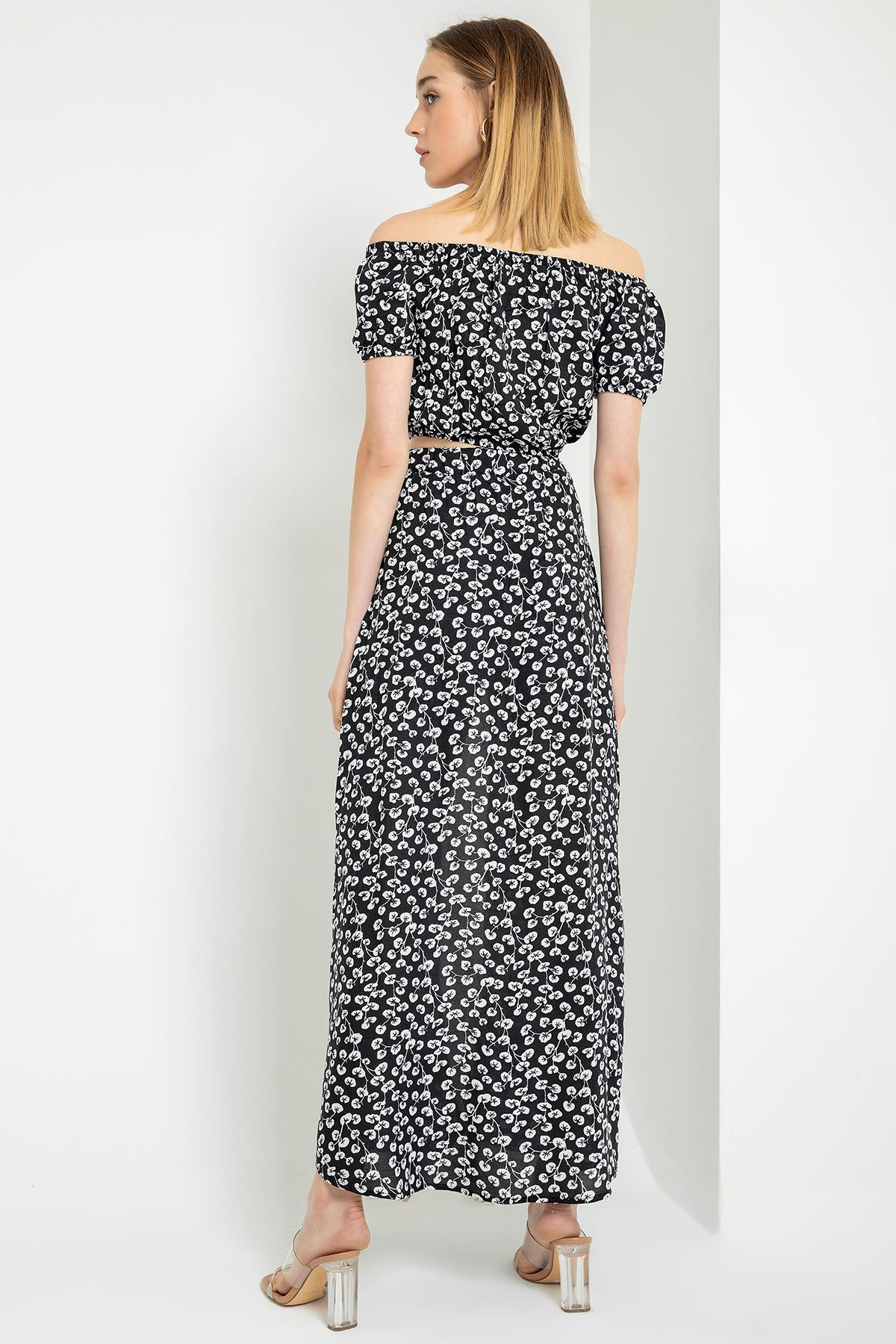 Yaprak Desen Etek Takım-Siyah