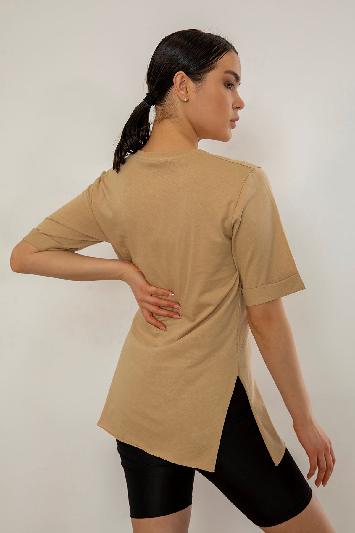 Bisiklet Yaka Salaş T-shirt-Bej