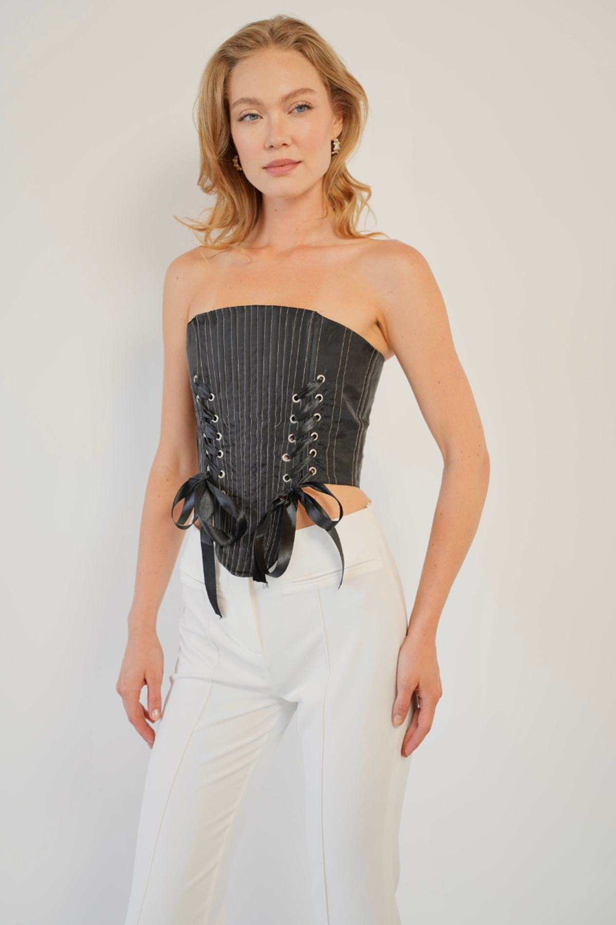 Bağlama Detaylı Crop Top 