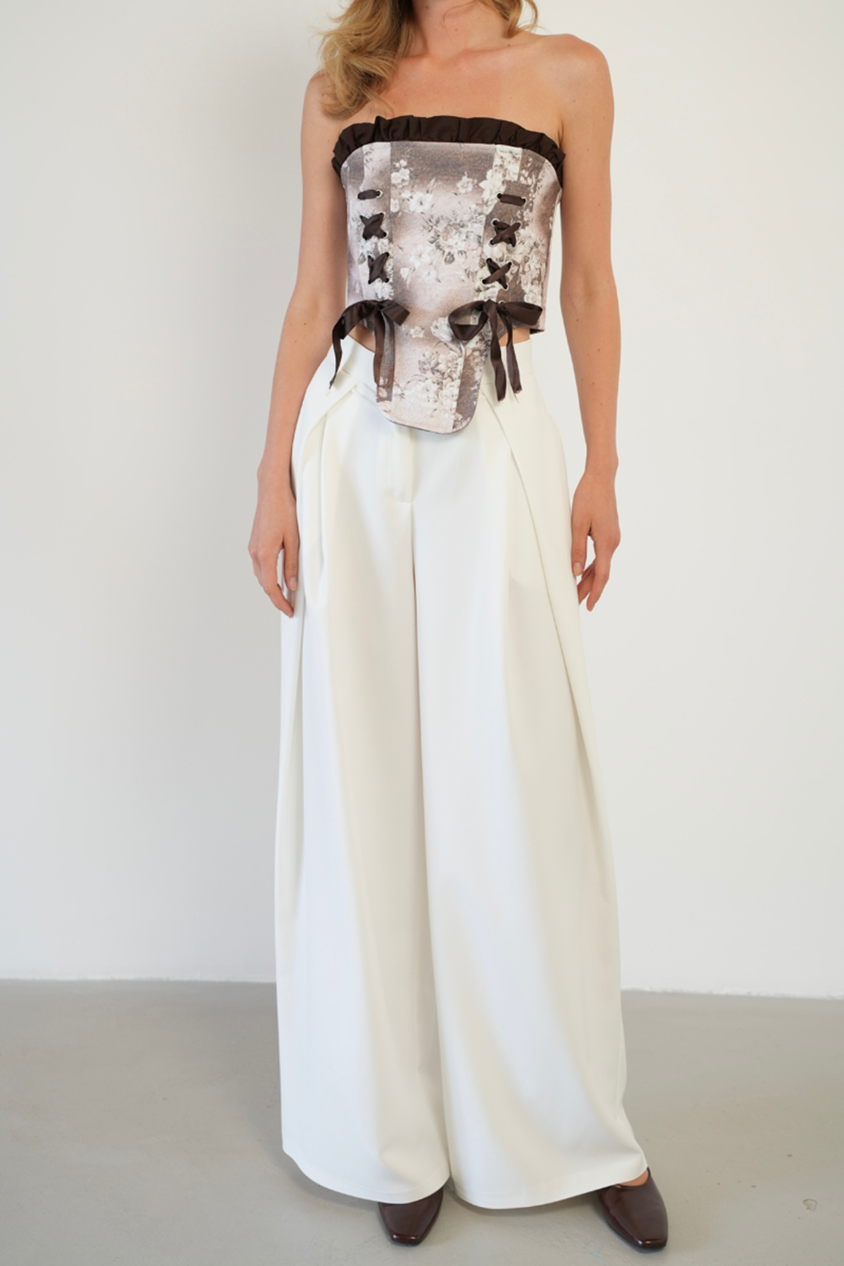 Bağlama Detaylı Crop Top