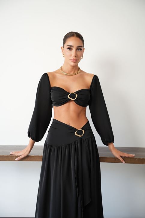 Siyah Tokalı Uzun Kollu Crop Bluz ve Maxi Etek Takım