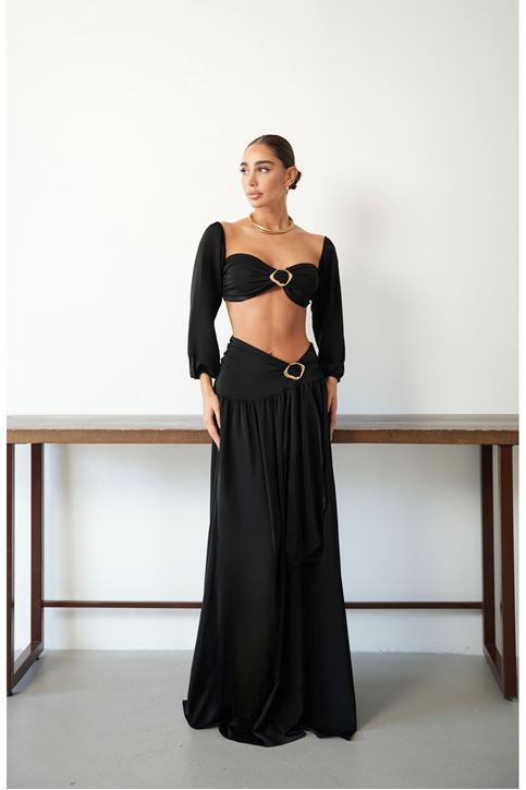 Siyah Tokalı Uzun Kollu Crop Bluz ve Maxi Etek Takım