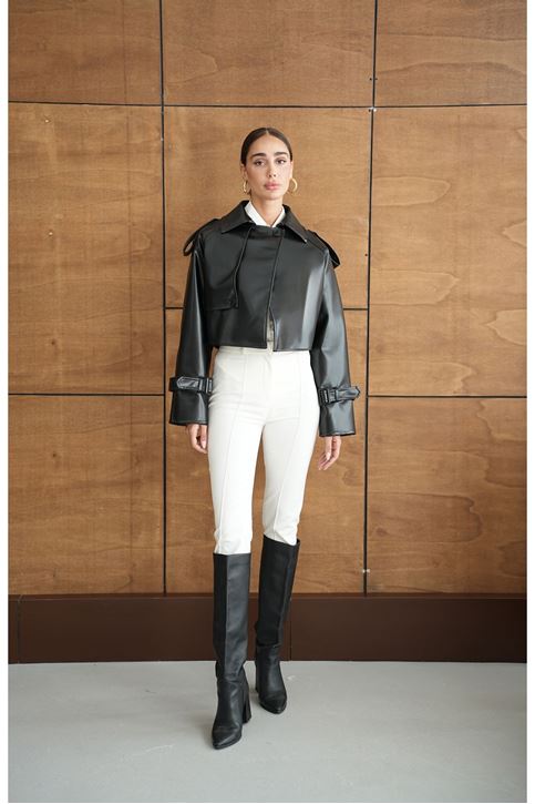 Premium Dik Yaka Kemer Tokalı Oversize Crop Suni Deri Kadın Ceket Siyah