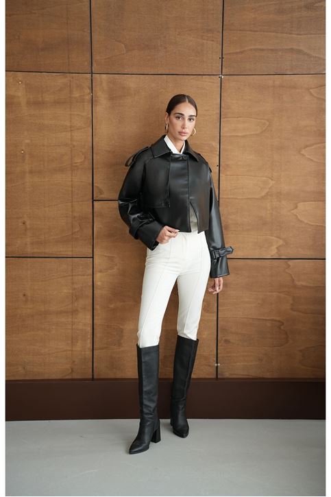 Premium Dik Yaka Kemer Tokalı Oversize Crop Suni Deri Kadın Ceket Siyah